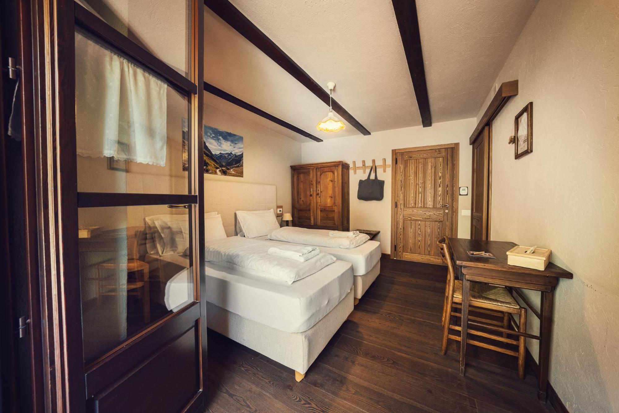 Albergo Locanda Mistral アッチェリョ エクステリア 写真